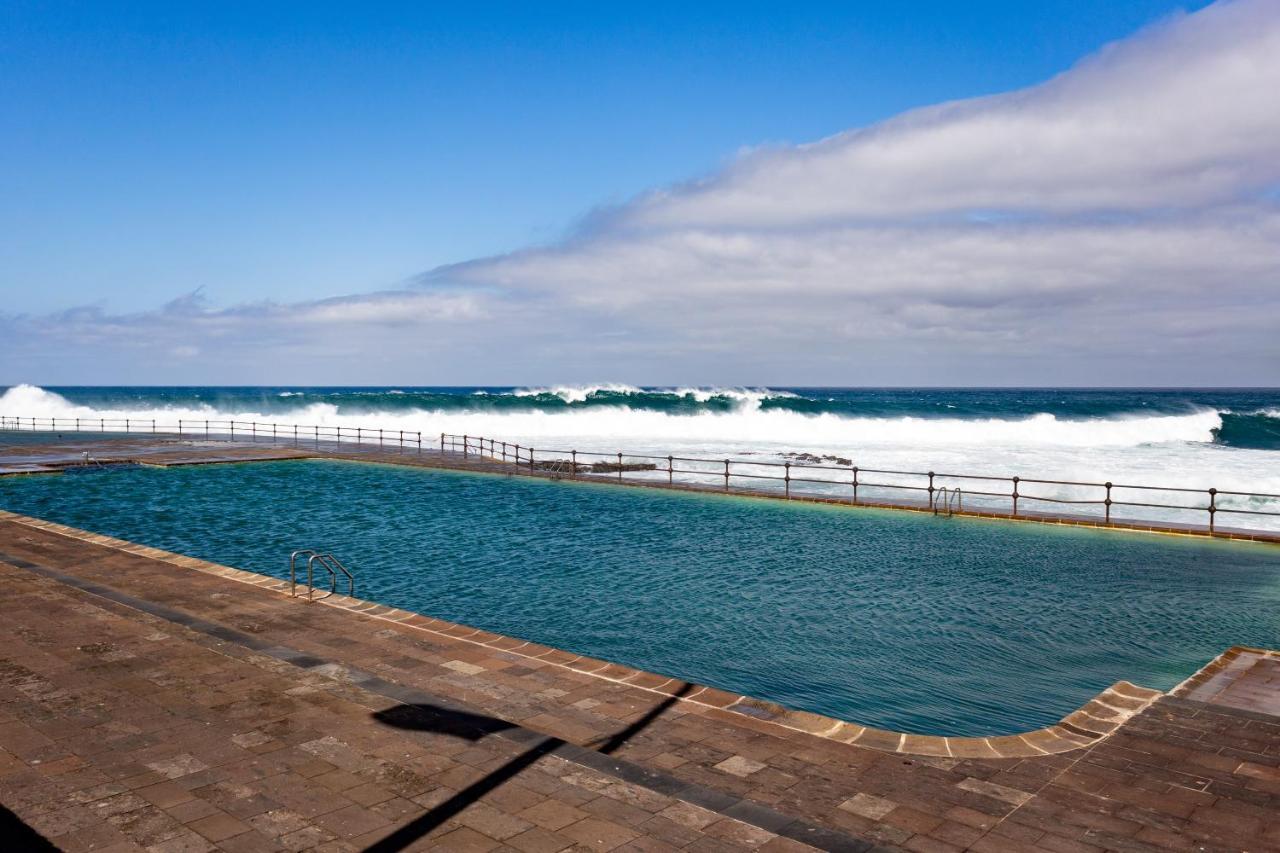 Home2Book Bright Apartment Sea Views, Bajamar Exterior photo